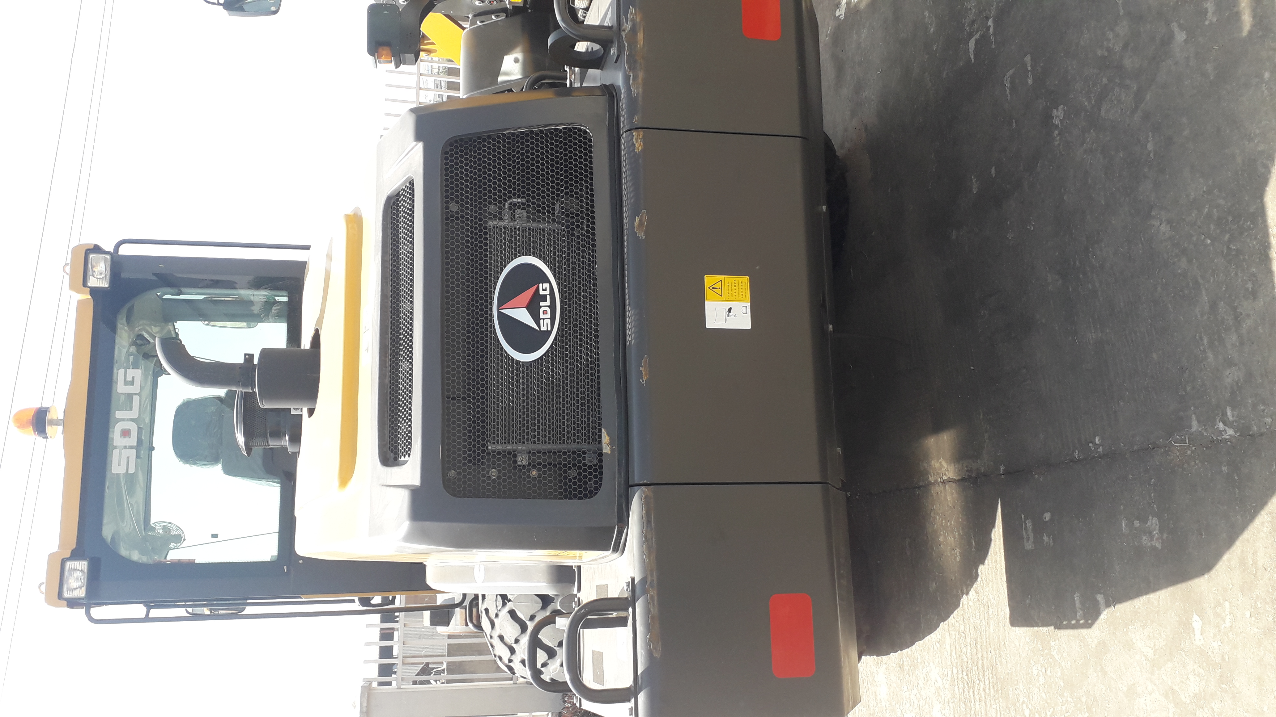 Wheel Loader SDLG 953 is available at Efritin