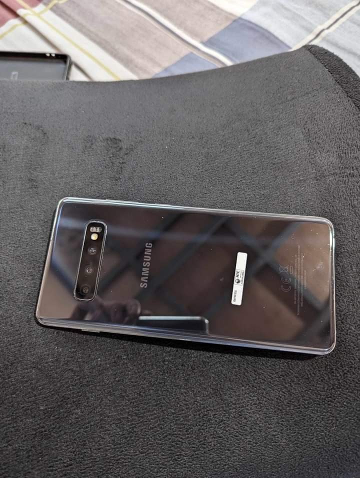 Samsung S10 is available at Efritin