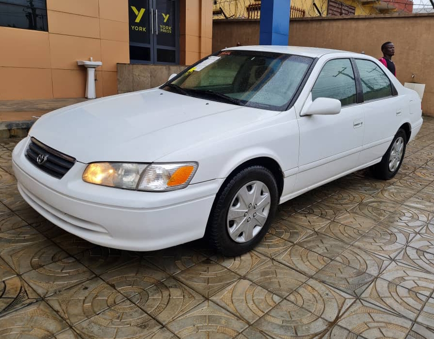 Toyota Camry 1999 is available at Efritin
