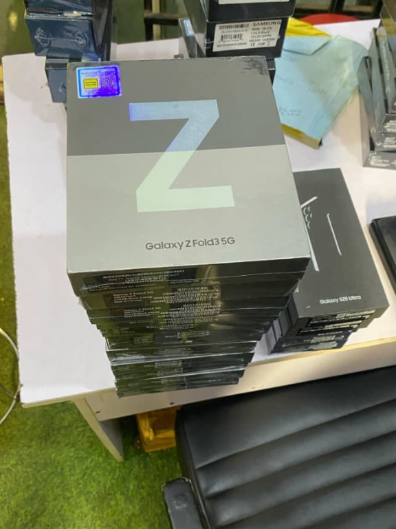 Samsung Fold 3 is available at Efritin