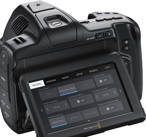 Canon Video camera is available at Efritin