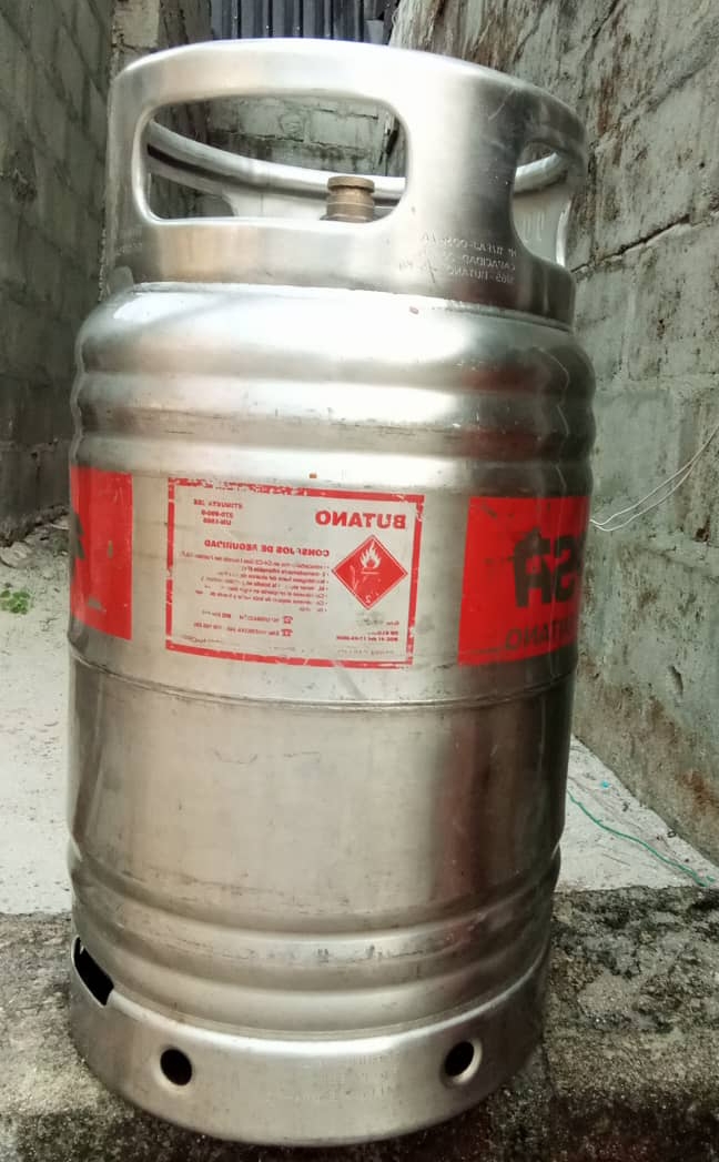 125KG Stainless Steel Gas Cylinder is available at Efritin