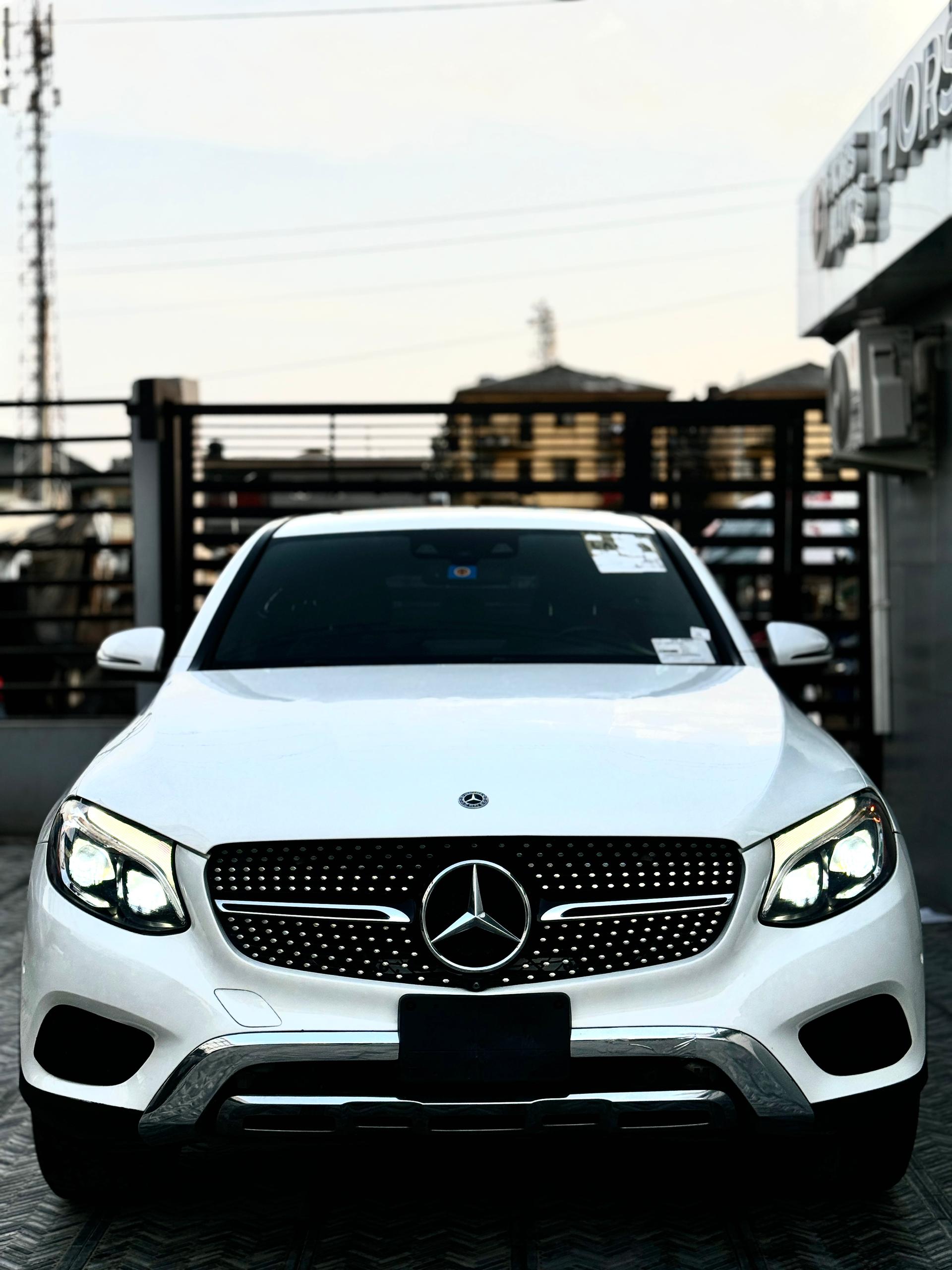 Mercedes Benz GLC 300 2018 is available at Efritin