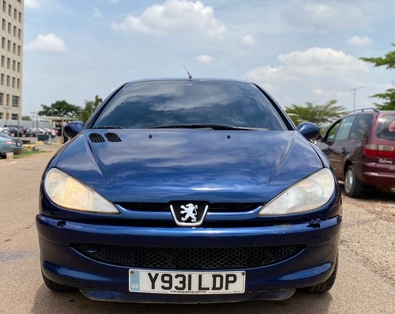 Peugoet 206 2003 is available at Efritin
