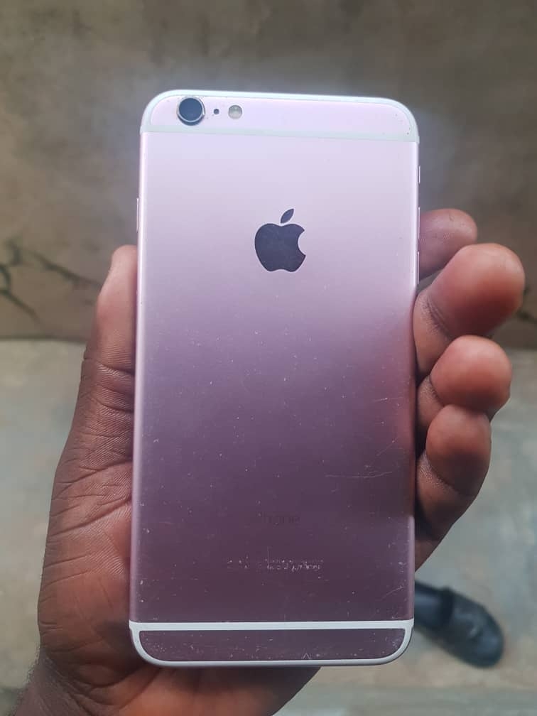 Apple iphone 6s plus is available at Efritin