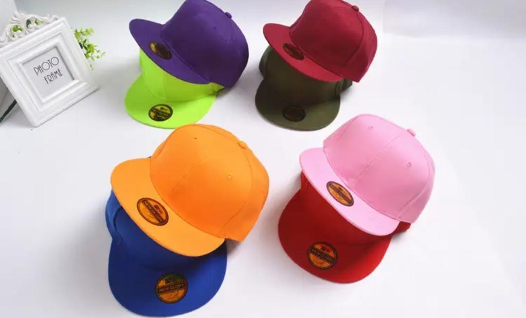 Plain Face Cap is available at Efritin