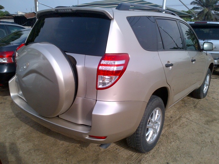Toyota Rav4 2008 is available at Efritin